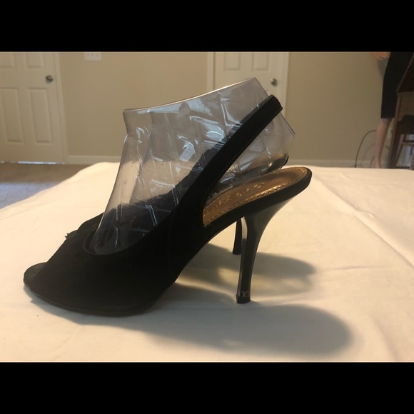 Louis Vuitton Suede Heels - Picture 2 of 6
